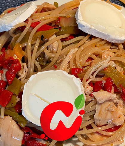 Espaguetis con queso de cabra